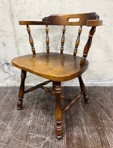 4 飛騨産業 キツツキ ウィンザーチェア アーム付き ダイニングチェア