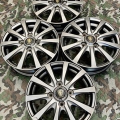 「7」中古の13インチ ホイール4個