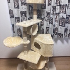 美品　ほぼ未使用キャットタワー