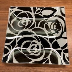 モデルノ ライレローズ ペアマグカップ＆スクエアプレート2枚セットの画像