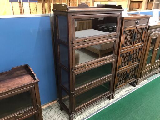 【愛品館八千代店】オールドメゾン　フラップ式　4ガラスキャビネット