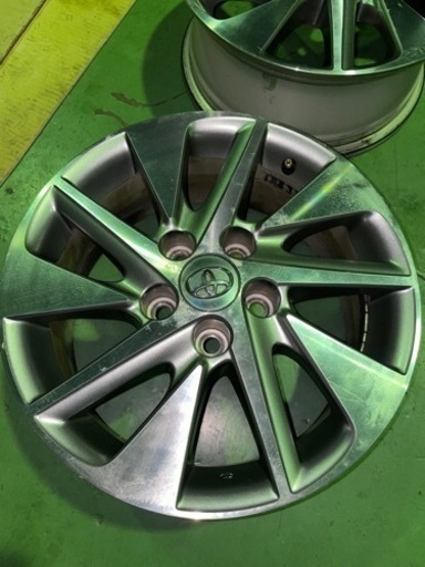 アルファード20系のトヨタ純正16インチ×4本ホイールです(タイヤ、ナットは付きません)