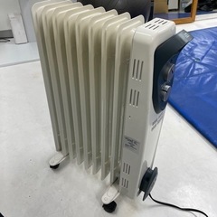 事務所移転のため売ります。オイルヒーター400ワットから900w温度調節あり。の画像