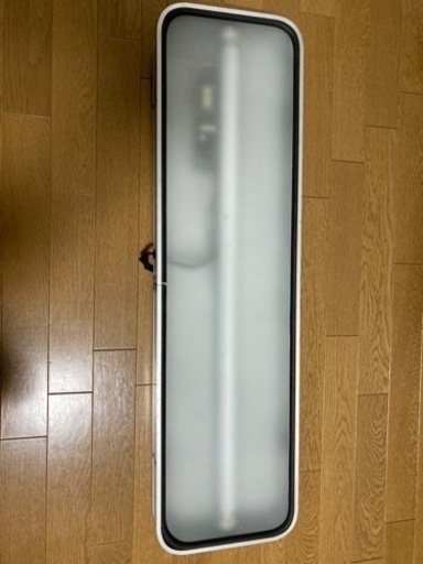 トラックの部品