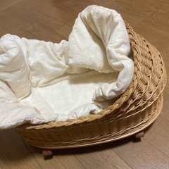 (お渡し決まりました) あげます！　おもちゃのゆりかご