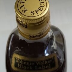 未開封：古酒 ジョニーウォーカーブラック 金キャップ EXTRA SPECIAL 箱ありの画像