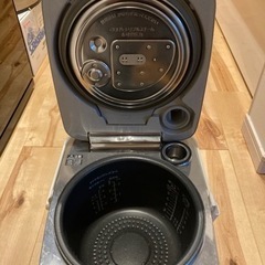 炊飯器　パナソニック Wおどり炊き SR-SPX184の画像