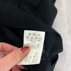 黒セーター　7分袖　あげますの画像