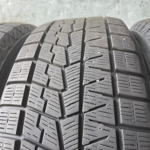 冬の怪物　極上タイヤ　YOKOHAMA ヨコハマ　IG70 225/60R17 スタッドレス　タイヤ　2021年製　17インチ