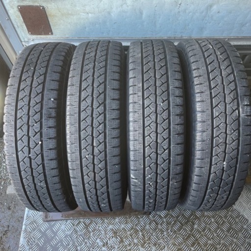 BRIDGESTONE ブリヂストン　ブリジストン　VL1 195/80R15 107/105L LT スタッドレス　タイヤ　2019年製　15インチ