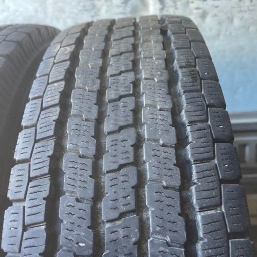 バリ山　YOKOHAMA ヨコハマ　IG91 195/80R15 107/105L LT スタッドレス　タイヤ　2020年製　15イン