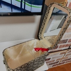 値下げ🌟オシャレなメイク道具入れ🌈美品！！の画像