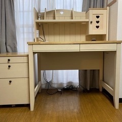 イトーキ　学習机　カモミール　勉強机　4年半使用！