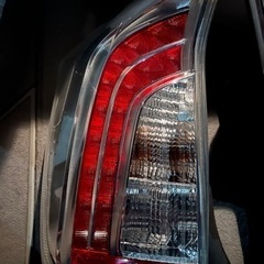 30プリウス 後期純正テール