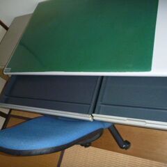 値引！中古 事務用スチールデスク、ワゴン、イス(訳アリ!!)など1式の画像