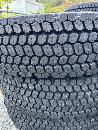 大型車再生タイヤ