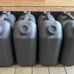 差し上げます　美品　グレー　ポリタンク（灯油）