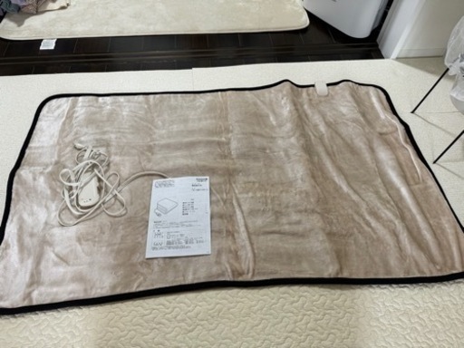 電気敷き毛布を譲ります。