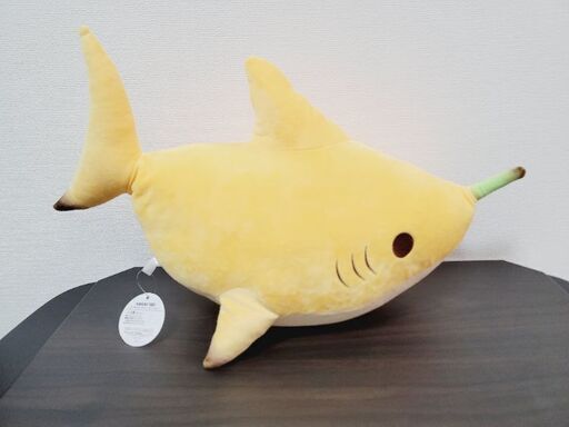 【新品タグ付き】れおなるど サメ BIGぬいぐるみ