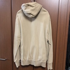 UNIQLO  メンズパーカー Lの画像