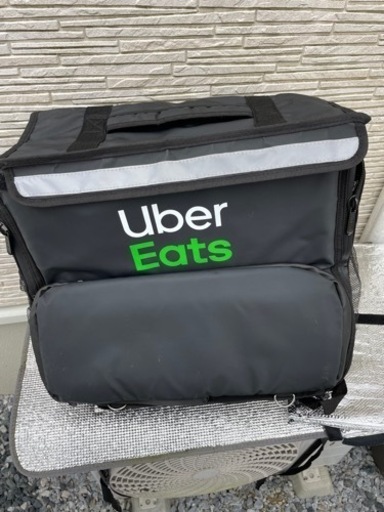 Uber eats 配達用バッグ