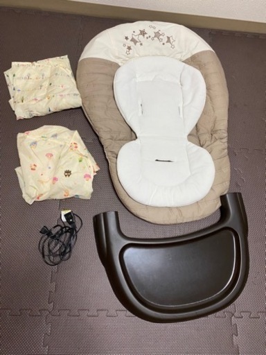 値下げしました！コンビ　ネムリラオートスウィング　電動　おまけつき！