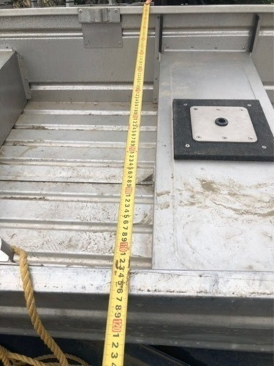 ボート、積載重量240kg バッテリーと船外機付きレンタルOKキャンプ可能