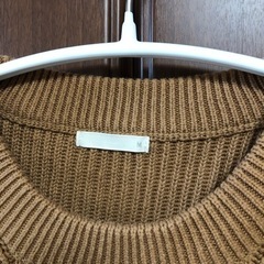 GU  メンズ セーター Mの画像