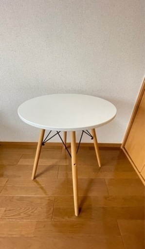【値下げしました】ニトリ　円形テーブル