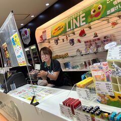 髪色自由・ネイルOK！駅近 ♪ パチンコ店ホールスタッフ募集！！の画像