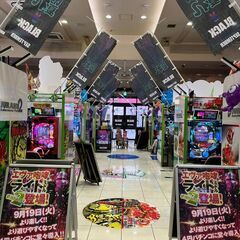 髪色自由・ネイルOK！駅近 ♪ パチンコ店ホールスタッフ募集！！の画像