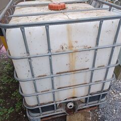 水タンク1000リットル