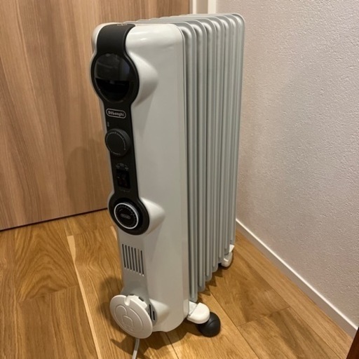 デロンギ　オイルヒーター　２台