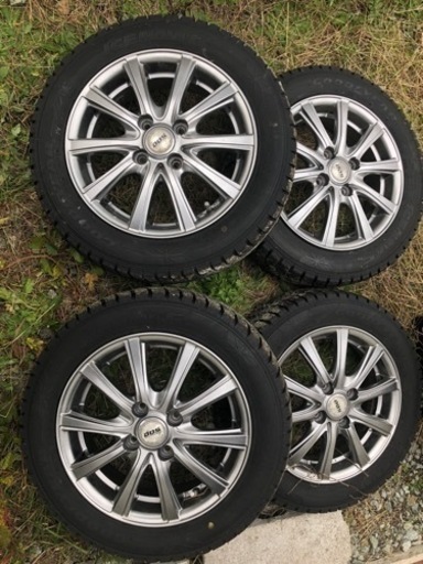 スタッドレスタイヤ　155/65 R14