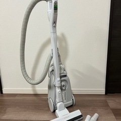 【受け渡し決定済】HITACHI 紙パッククリーナー 掃除機　CV-KP900Gの画像