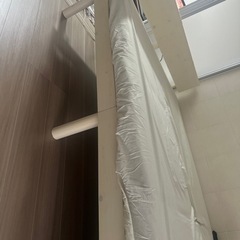 ベッドフレームの画像