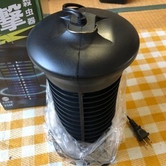 値下げ⚫︎新品【2023年 最強 コバエ取り 】 電撃殺虫器 の画像