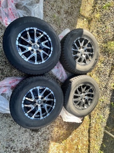 ランクルプラド使用　スタッドレスタイヤホイールセット