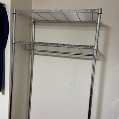 家具 収納家具 スチールラック ハンガーラック付の画像