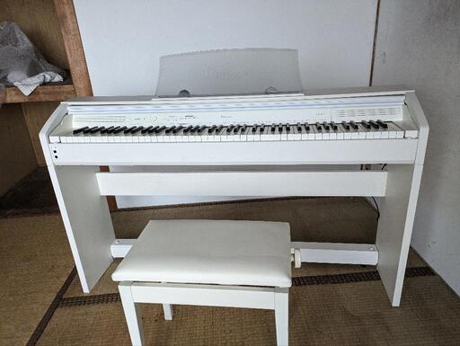 CASIO　電子ピアノ　Privia