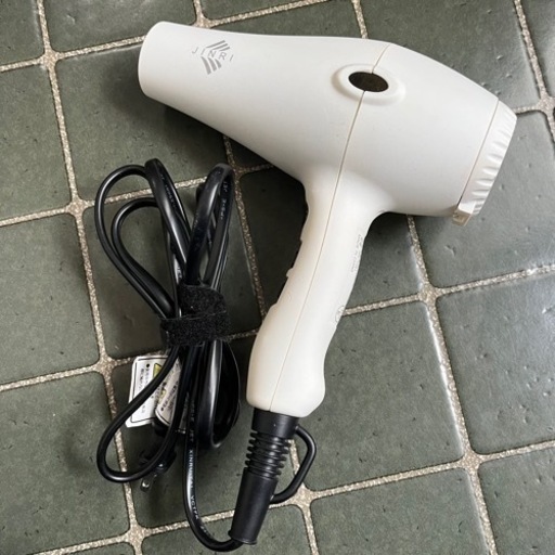 ドライヤー JINRI 1200W