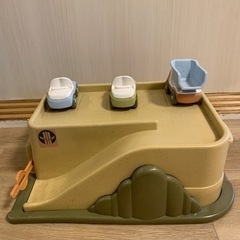 おもちゃ　ボーネルンド　車　I’m green ガレージの画像