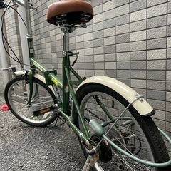 折りたたみ自転車の画像