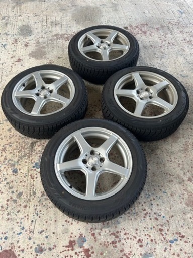 スタッドレスタイヤ　ホイール付き