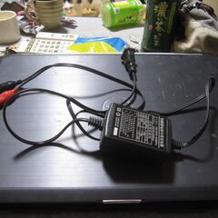 バッテリー充電器