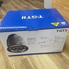 Thrustmaster PS5 PS4 スラストマスター T-GT II ステアリングコントローラー ペダルセット PlayStation5/PlayStation4 グランツーリスモ 正式ライセンス リアルタイムフォースフィードバック ブラシレス40Wモーター 磁気テクノロジー 着脱式ステアリングホイールの画像