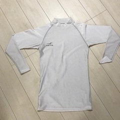 白　アンダーシャツ　長袖