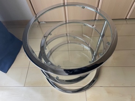 ガラステーブル　　3段　中古美品