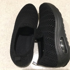 黒いスニーカー　36（23cm）の画像