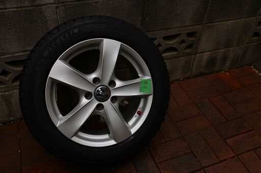手渡し希望　ミシュランスタッドレスタイヤ X-ICE  205/55R16、アルミホイール16X7Jの4本セットとタイヤラック